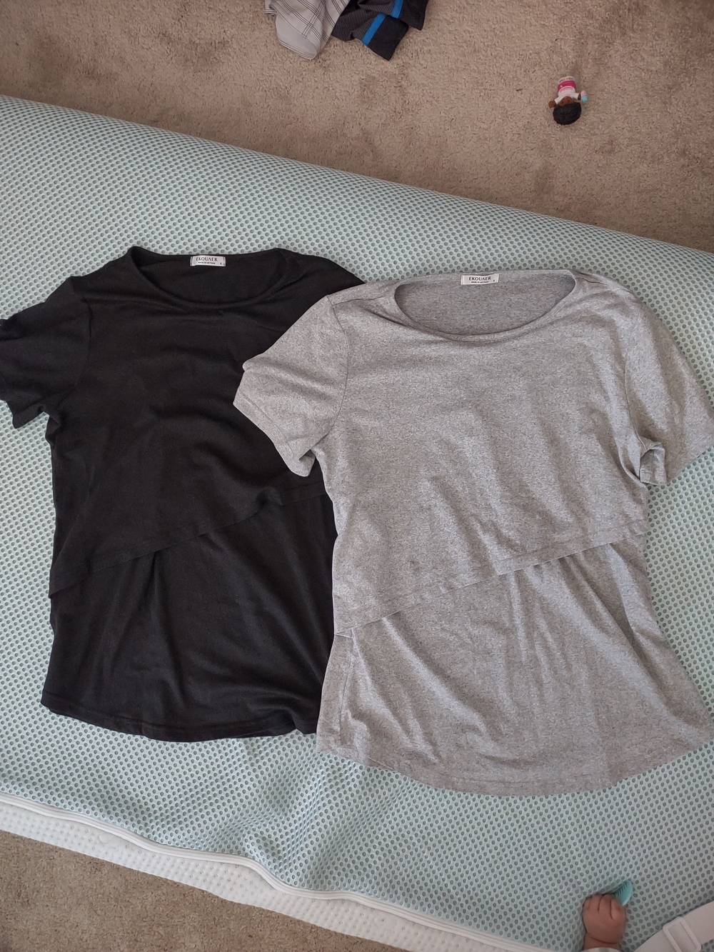 Nursing Tee Top Shirt Set Black & Gray